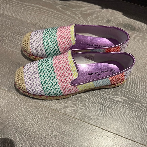 Marc Jacobs Hoodie and shorts set w/ flats - Picture 7 of 7